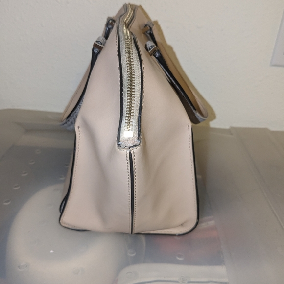 Kate Spade light pink snake purse - Picture 4 of 6